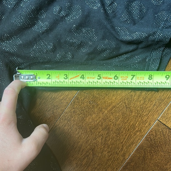 Black Glittery Cheetah Print Mid Length Stretchy Shorts Women’s Medium - Picture 5 of 11